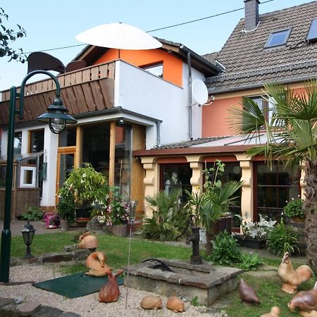 Eifelvulkan Neichen Esterno foto